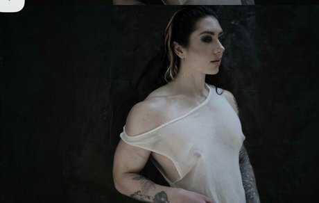 Natasha Aughey feet onlyfans