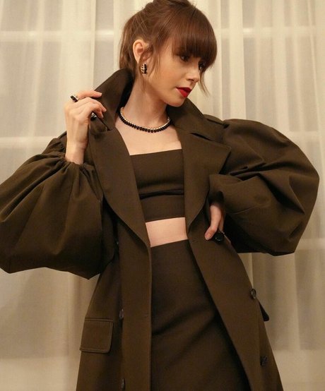 Lily Collins onlyfans mega