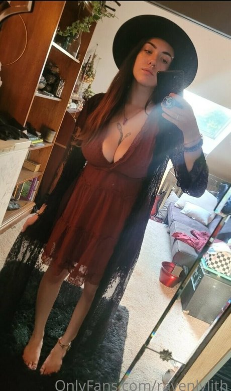 ravenlylith onlyfans desnuda