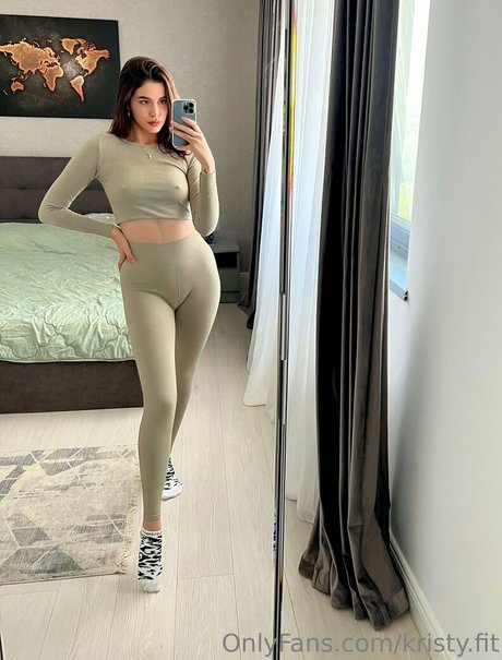 kristy fit onlyfans model images