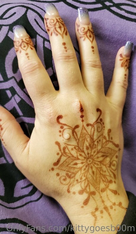 kittygoesb00m onlyfans naked porn