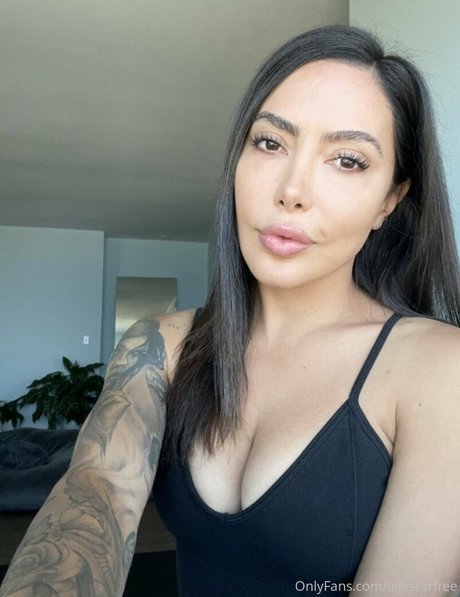 lelastarfree onlyfans star