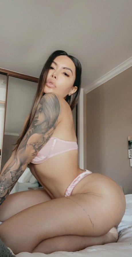 lelastarfree onlyfans pics