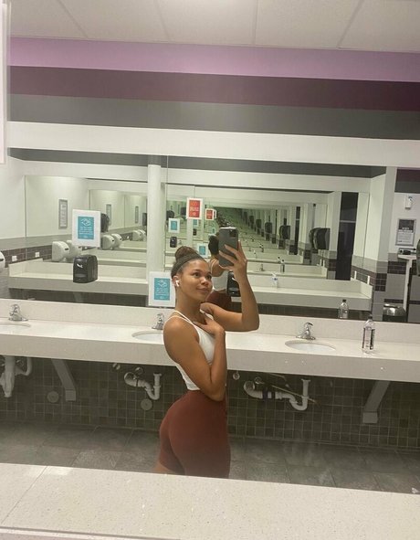 michelleanderson onlyfans nude