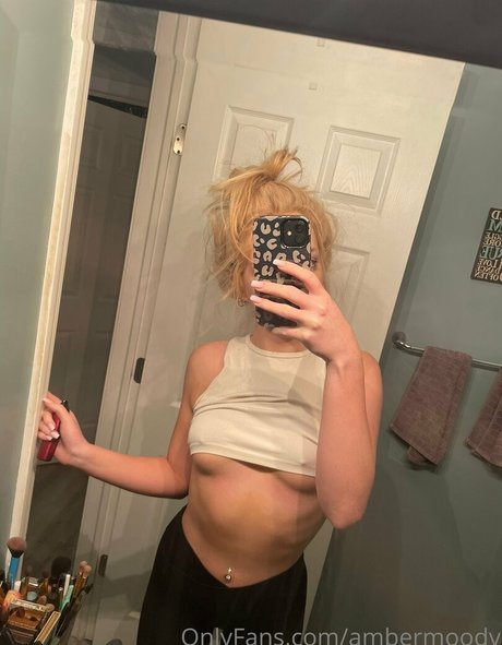 ambermoody onlyfans sextape