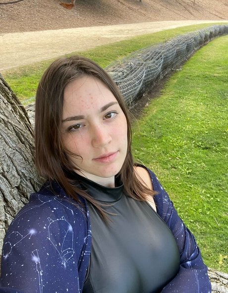 lillylovespenisland onlyfans nsfw