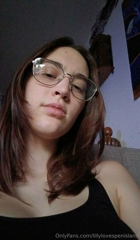 lillylovespenisland nude porn onlyfans