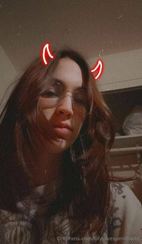 lillylovespenisland onlyfans nudes leaked