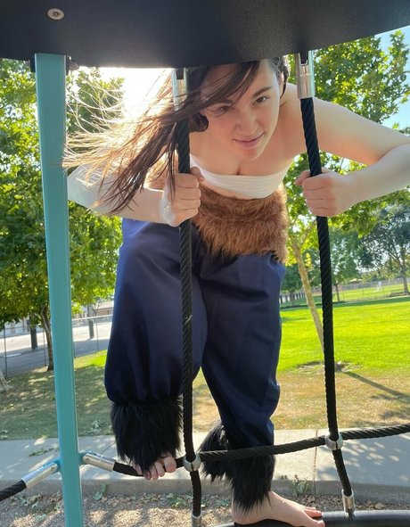 lillylovespenisland onlyfans posts