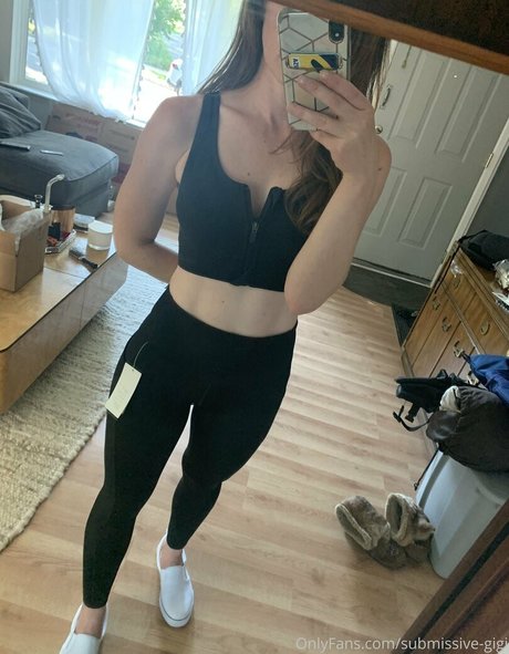 submissive gigi nudes onlyfans leaks