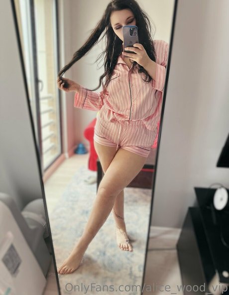 alice wood vip onlyfans nide