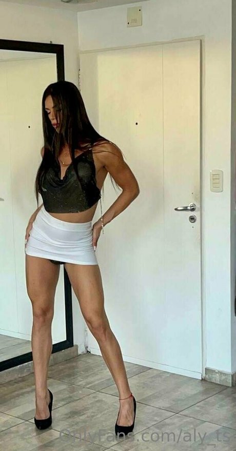 aly ts desnuda onlyfans