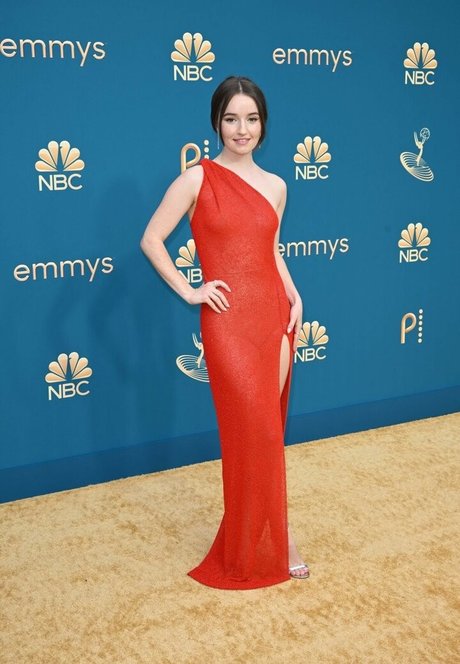 Kaitlyn Dever onlyfans leaked