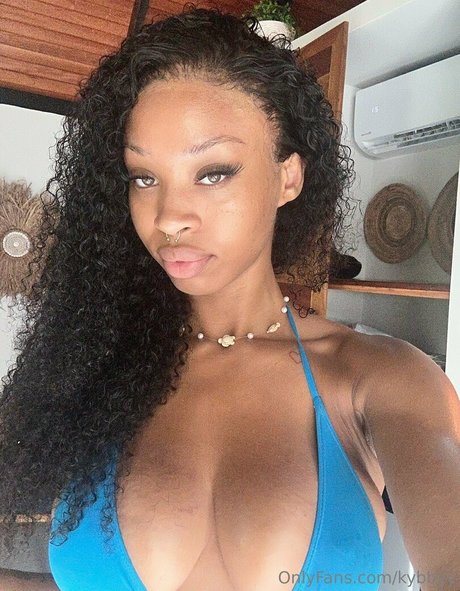 kybbyy naked onlyfans pics