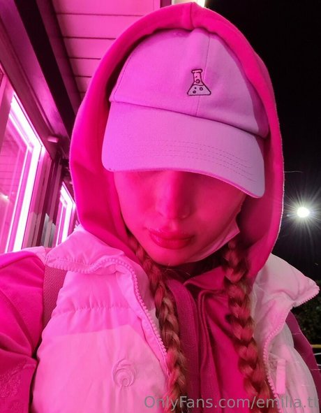 emilia tt onlyfans porn leak