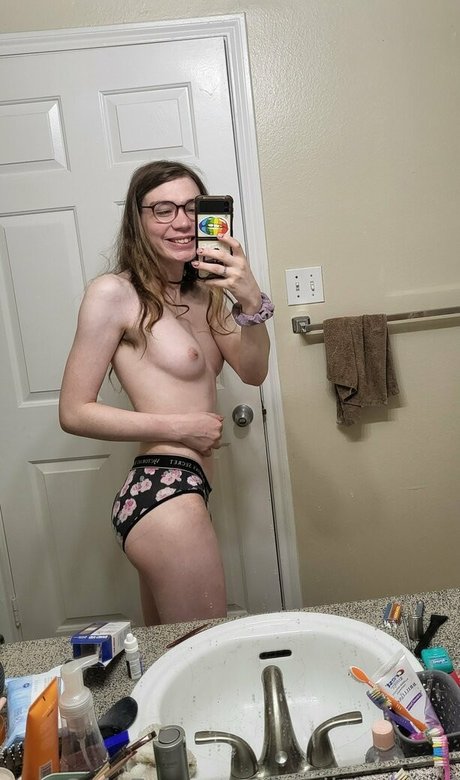 emilybunoof onlyfans nsfw