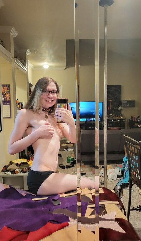 emilybunoof onlyfans.