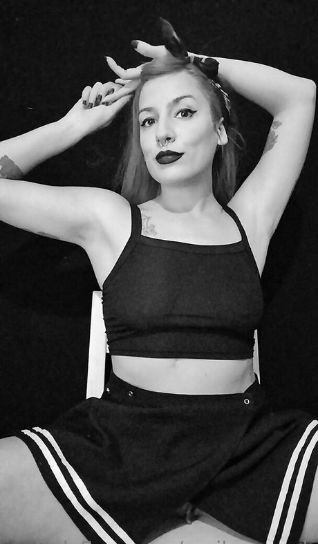 emilypageok onlyfans desnuda