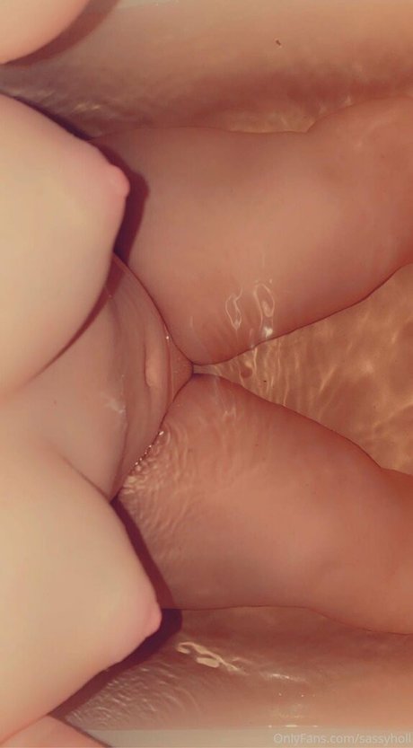 Sassy Holly onlyfans nudes leaked