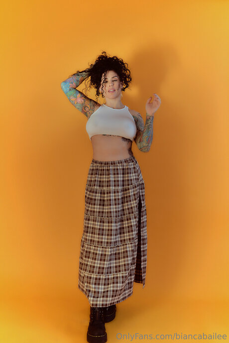 biancabailee onlyfans topless