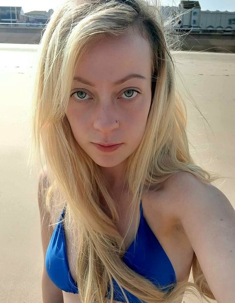 fckmeeyes nude onlyfans