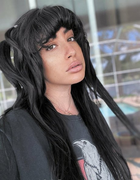 poppycarmine only fans leak