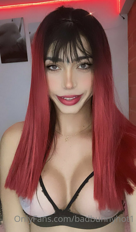 badbunnyhot1 naked only fans