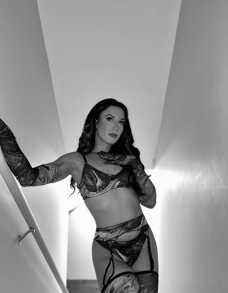 gemstonepu55y only fans pictures