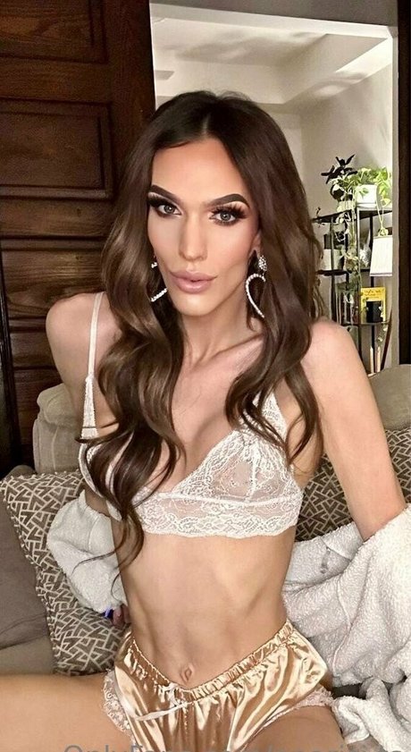 aparisi ts onlyfans sex