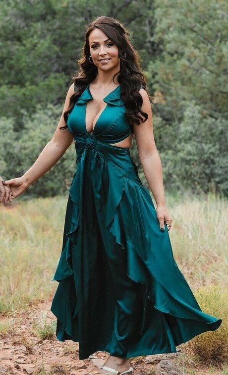 Tenille Dashwood onlyfans desnuda