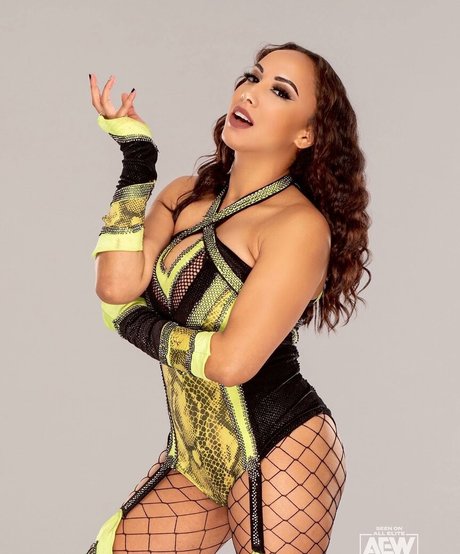 Leila Grey only fans nude leaks