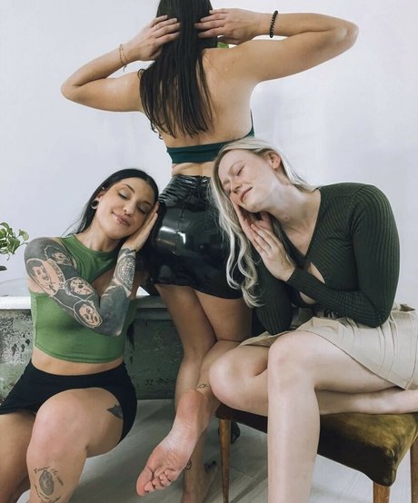 luizaconlaz topless onlyfans