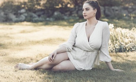 Elisabeth Marchini onlyfans leak nude