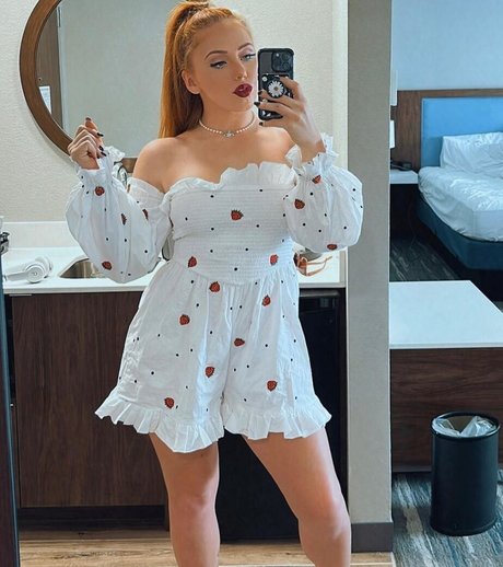 Isla Dawn naked onlyfans leaks