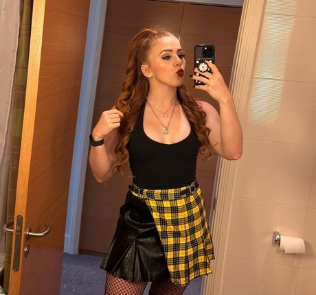 Isla Dawn onlyfans free content