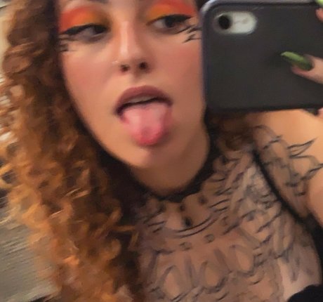 Edin Kary hot onlyfans