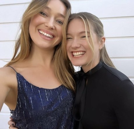 Alycia Debnam Carey only fans photos