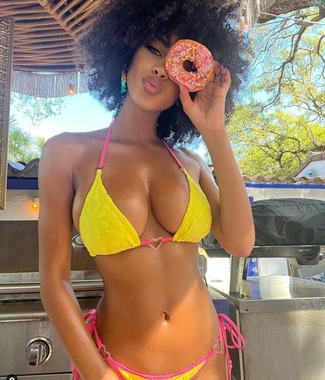 Briana Smith onlyfans free