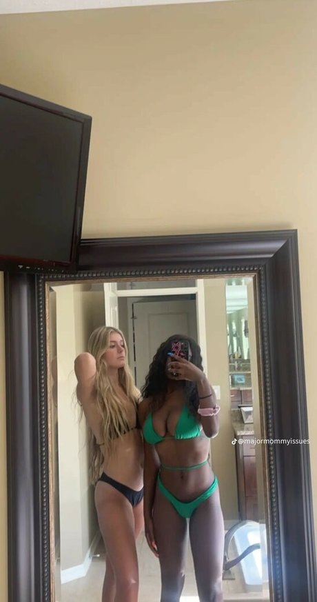 Majormommyissues only fans leaks porn