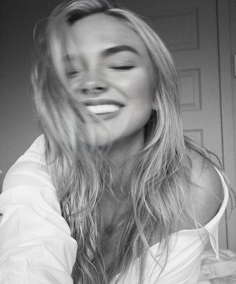 Natalie Alyn Lind onlyfans sex leaks