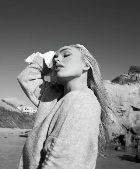 Natalie Alyn Lind onlyfans mega