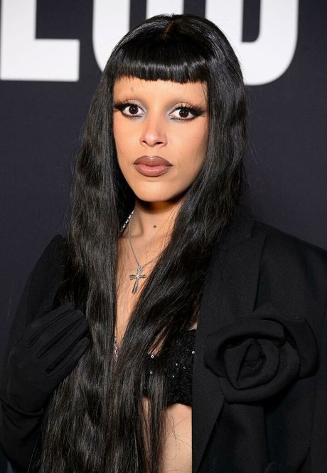 Doja Cat only fans pics