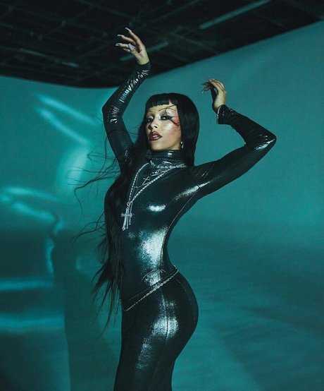 Doja Cat onlyfans public photos