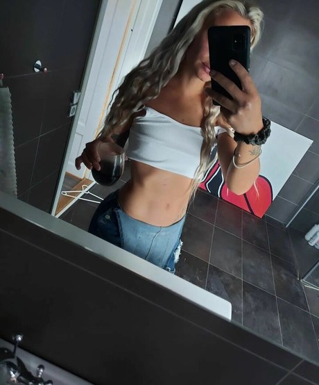 Johanna Juhlin onlyfans leak naked