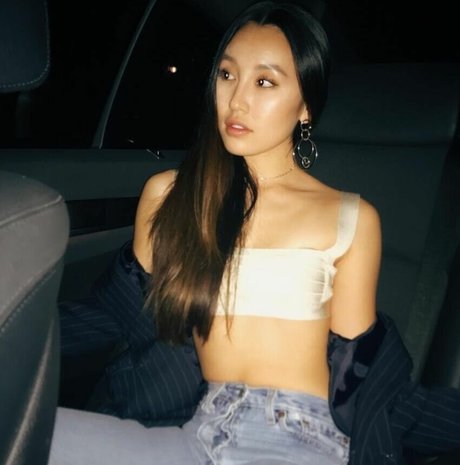 Olivia Sui onlyfans joi