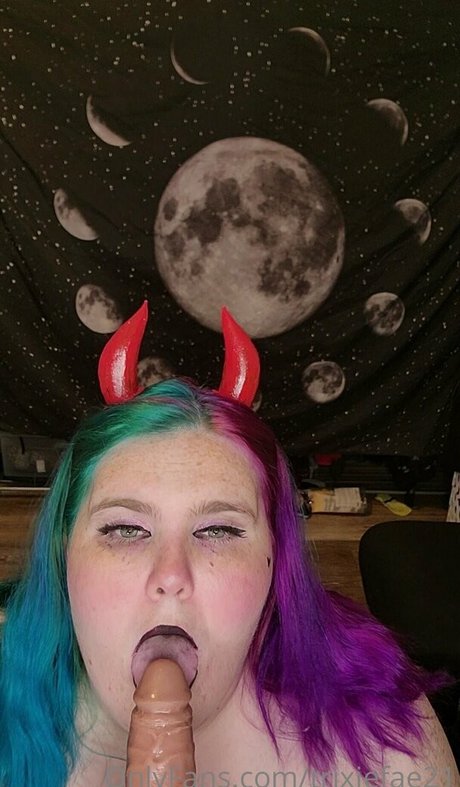 trixiefae21 onlyfans leak xxx