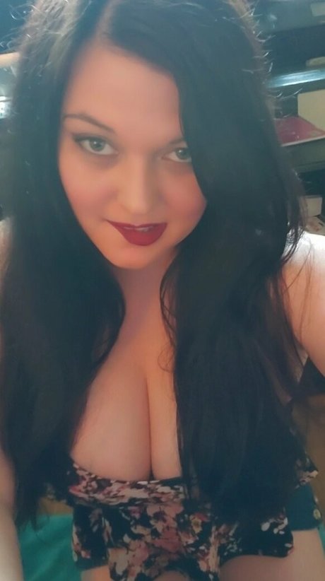 the laurajohnson nude on onlyfans