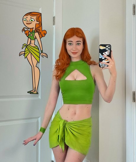 Kennedy Walsh onlyfans nude tits