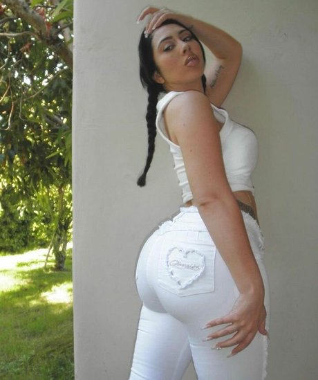 Kali Uchis naked only fans