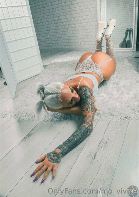 mo vivike nude onlyfans pics